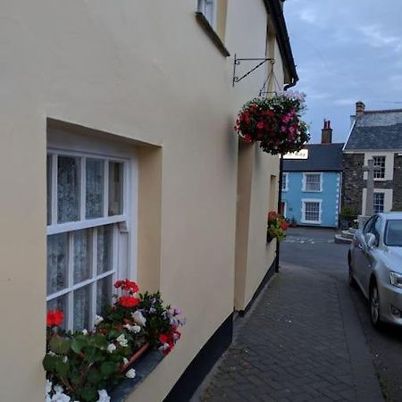 Rosie'S Place Hartland Bagian luar foto